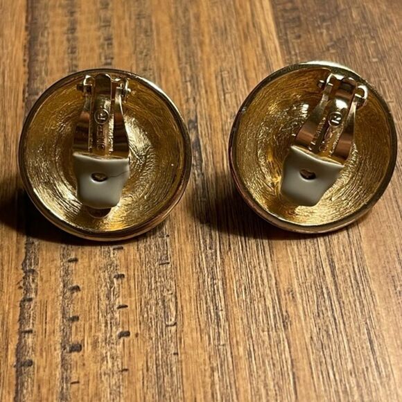 Ciner Vintage 1980s Faux Pearl Clip-back Earrings - Picture 6 of 11